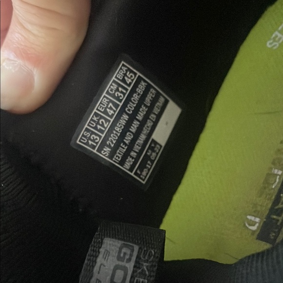 .Skechers Black Slip-On Sneakers with Stretchy Upper. Size 13 - Picture 2 of 3